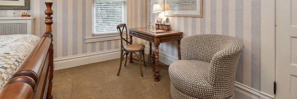 Harrison House Bed & Breakfast Naperville Exterior photo
