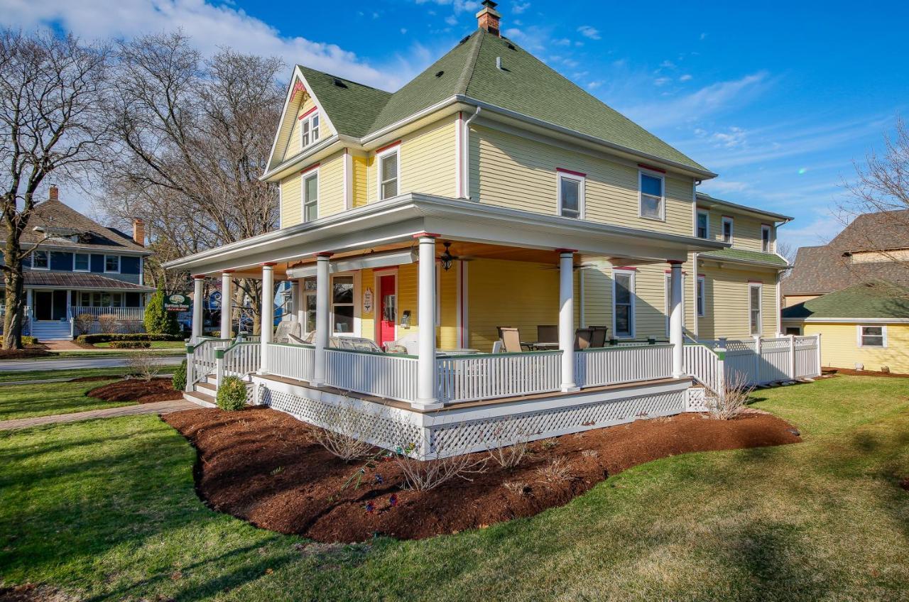 Harrison House Bed & Breakfast Naperville Exterior photo